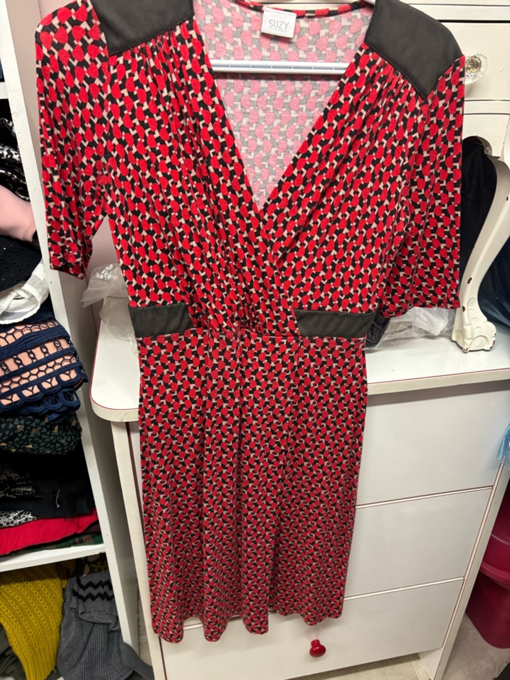 Suzy Shier Red and Black Geometric Midi Dress
